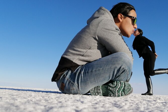 Uyuni Salt Flat 1 Day Tour Sunset in the Salt Water Region With Mirror Effect - Negative Highlights and Suggestions