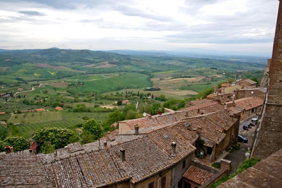 Valdorcia: Montalcino and Montepulciano Scenery in the World - Available Languages and Accessibility