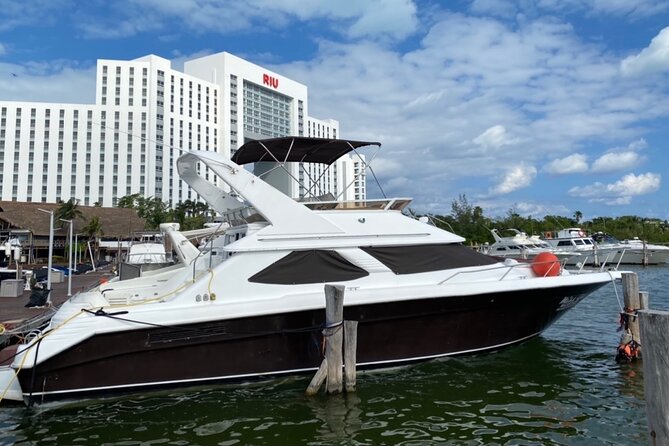 Brown Yacht 48ft Rental in Cancun for up to 15 People - Cancellation Policy and Reviews