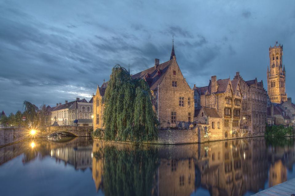 Bruges: First Discovery Walk and Reading Walking Tour - Important Information