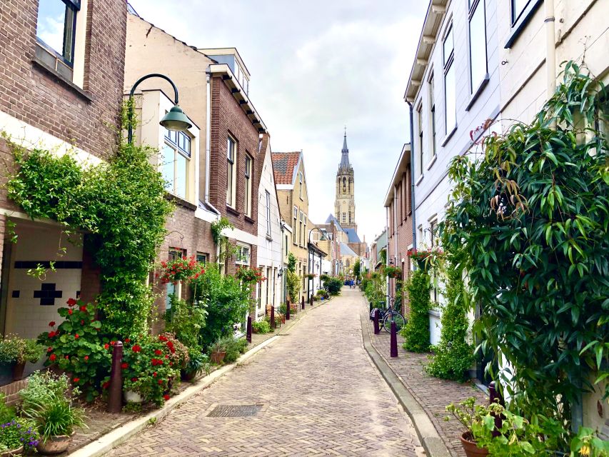 Delft: Private Historical and Cultural Guided Walking Tour - Landmarks and Historic Exploration