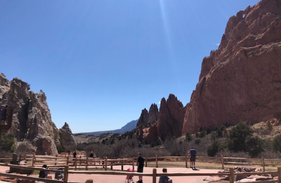 From Denver: Garden of the Gods & Manitou Springs Tour - Tour Itinerary