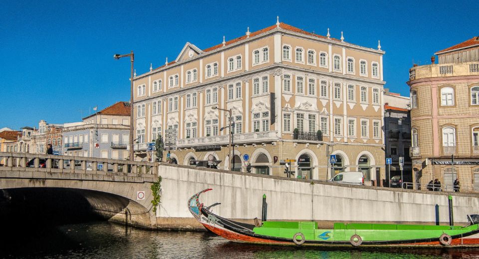 From Porto: Private Sightseeing Tour of Aveiro - Common questions