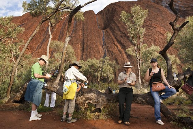 Full Uluru Base Walk at Sunrise Including Breakfast - Creation Time Stories and Legends