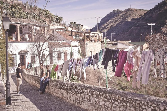 Granadas Hidden Treasures: Albayzin and Sacromonte Walking Tour - Customer Reviews