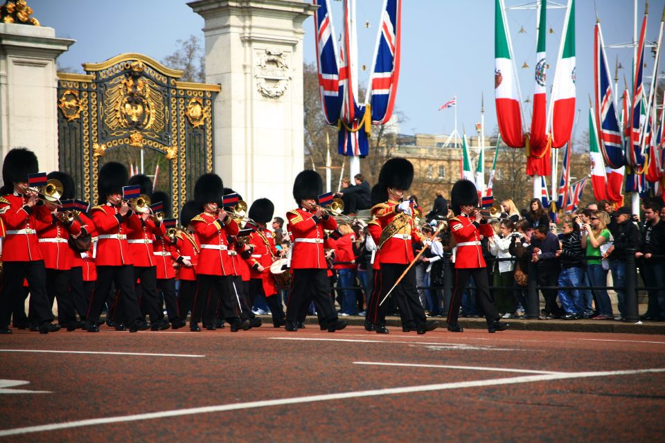 London City Center Guided Tour + Westminster Abbey Entry - Highlights