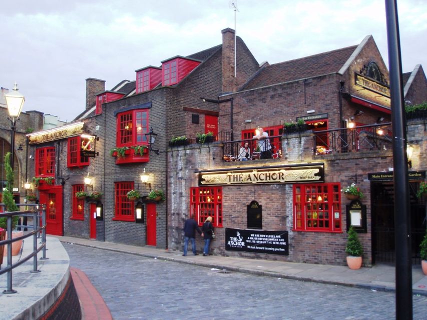 London: Evening Tour of Historic Pubs - Inclusions