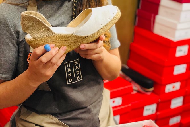 Make Authentic Espadrilles in Barcelona - Common questions