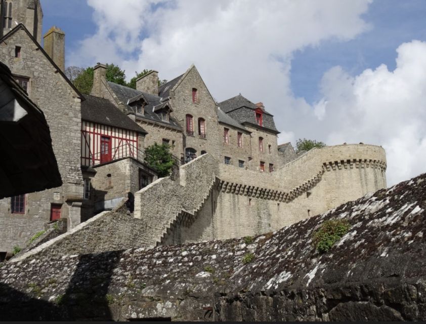 Mont-St-Michel: Small Group Guided Tour With Abbey Ticket - Experience Description