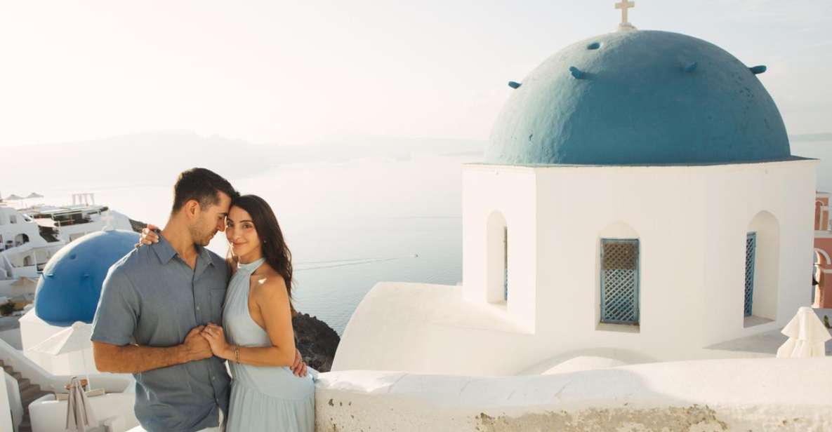 Oia: 15 Photo Session for Couples or Solo Travelers - Multilingual Instructor Information