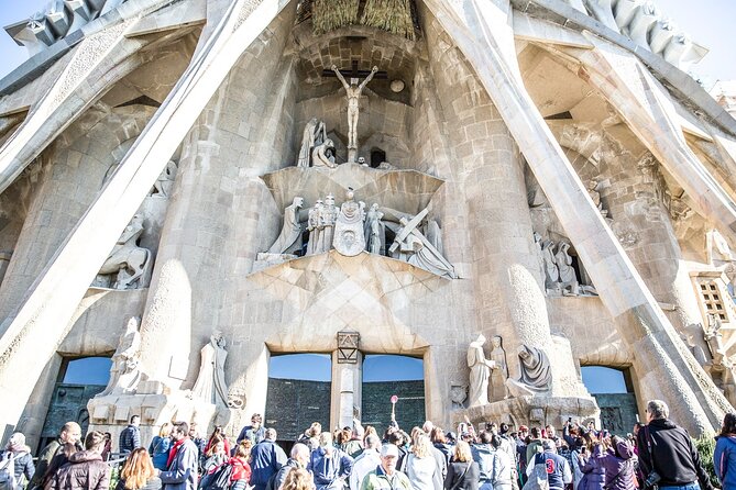 Sagrada Familia Fast Track Guided Tour With Towers Access - Cancellation Policy Details