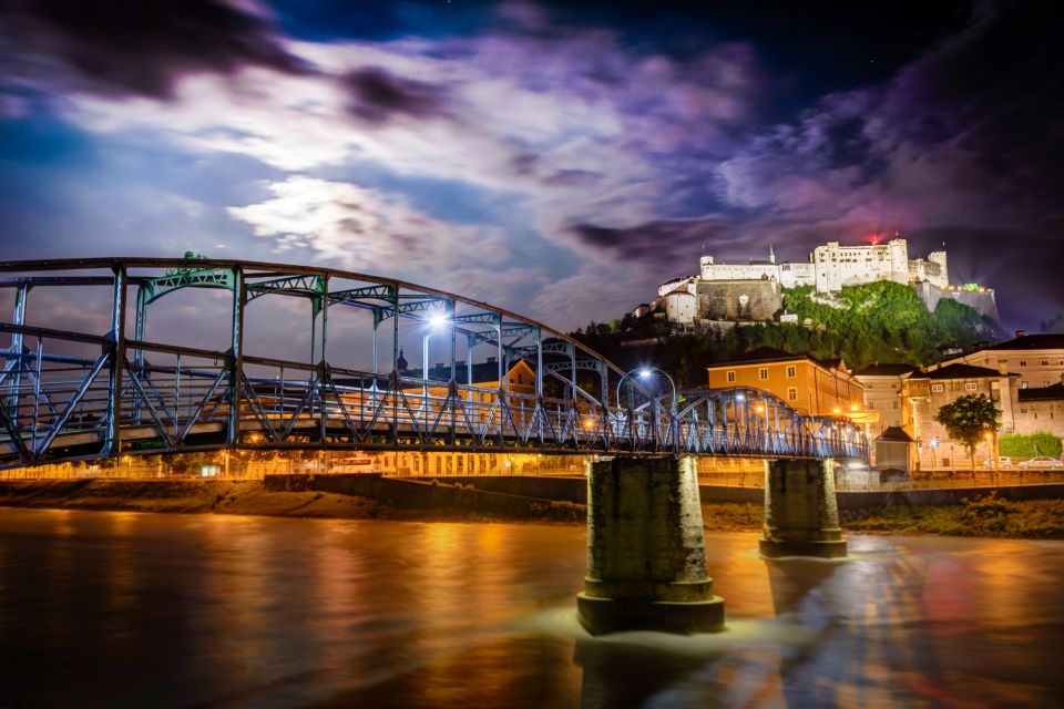 Salzburg: First Discovery Walk and Reading Walking Tour - Preparation and Essentials for Participants