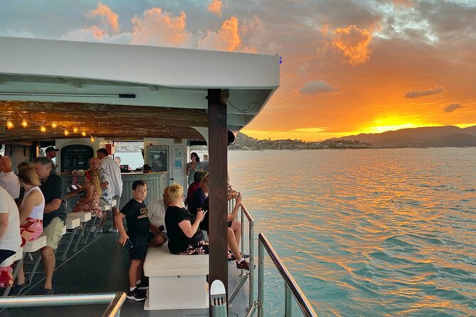 Sundowner Sunset Cruise Airlie Beach - Meeting and Ending Points