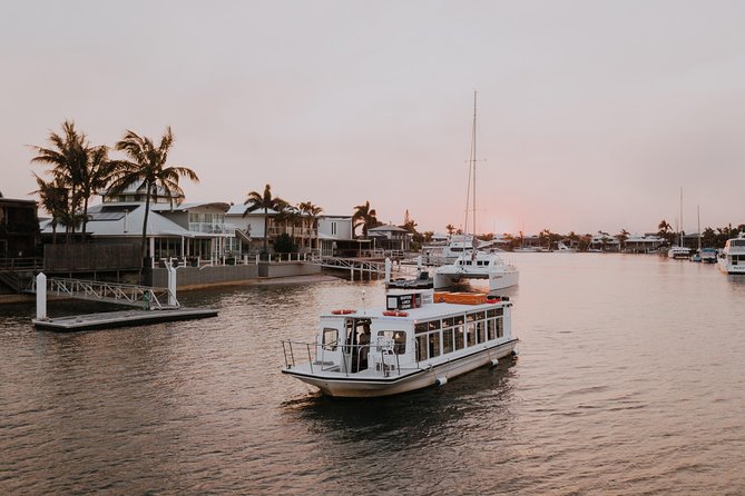 Sunset Cruise Mooloolaba - Onboard Amenities and Services