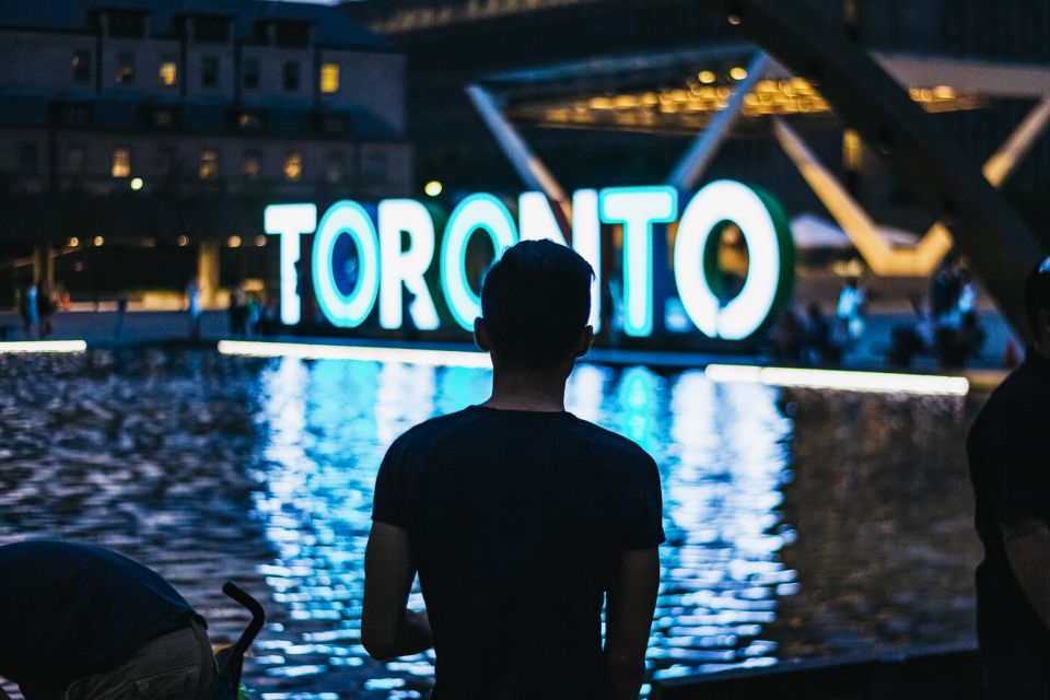 Toronto: Guided Night Tour With CN Tower Entry - Customer Reviews