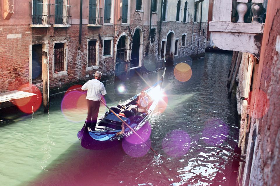 Venice: Romantic Gondola Tour and Dinner for Two - Reservation & Cancellation