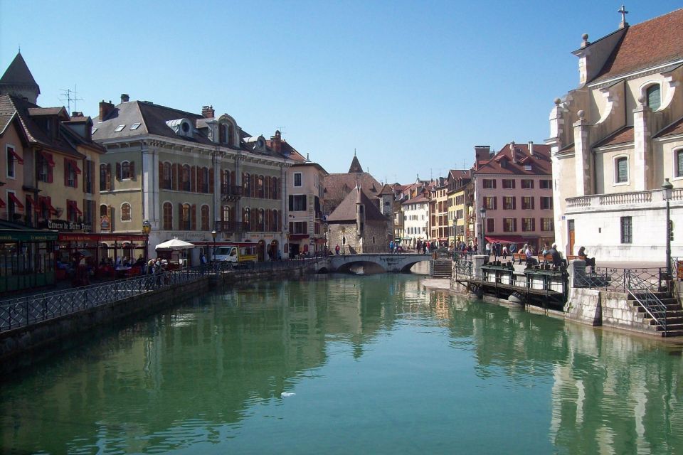 Annecy: City Highlights Self-Guided Scavenger Hunt & Tour - Inclusions and Essentials