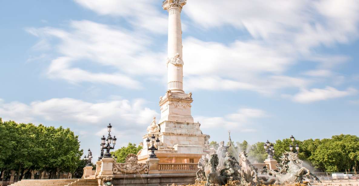 Bordeaux: First Discovery Walk and Reading Walking Tour - Navigation and App Guide