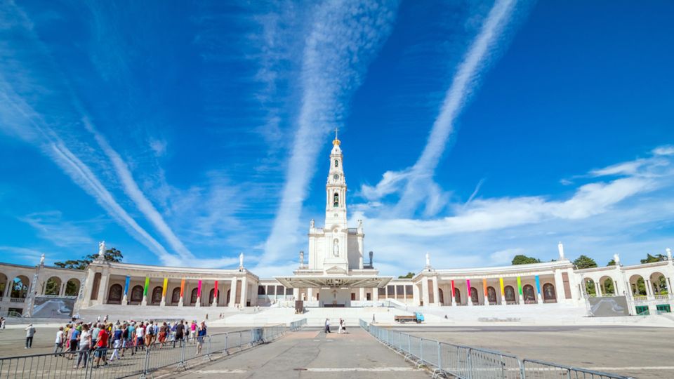 From Lisbon: Sintra, Nazaré & Fátima Guided Tour - Additional Information