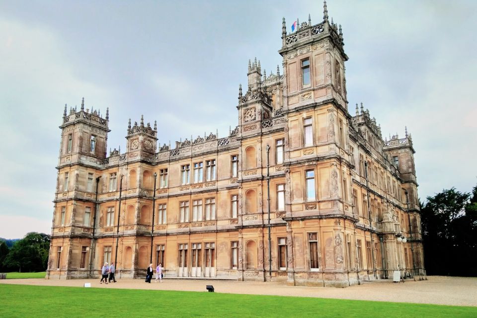 From London: Day Trip to Downton Abbey, Oxford and Bampton - Customer Reviews