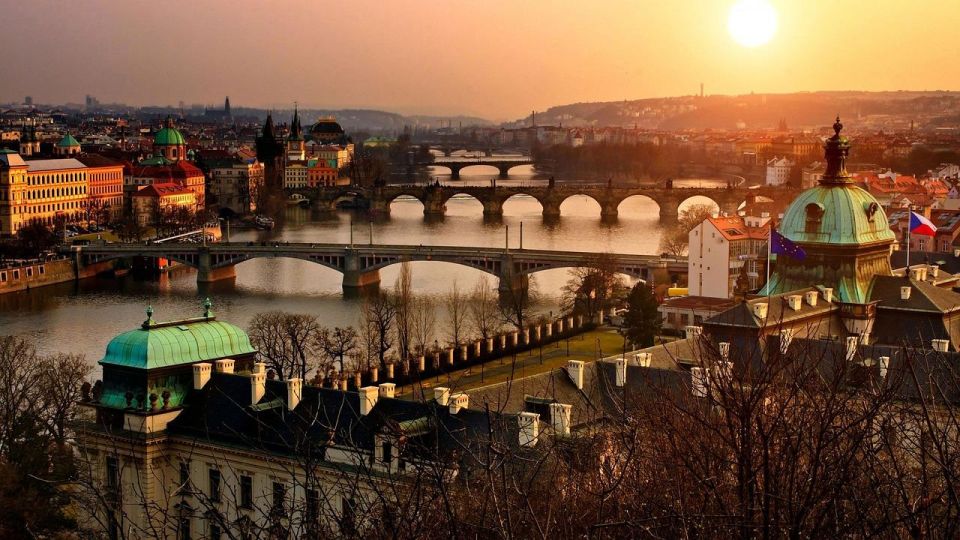 Full-Day Private Tour to Prague From Vienna - Additional Tour Details