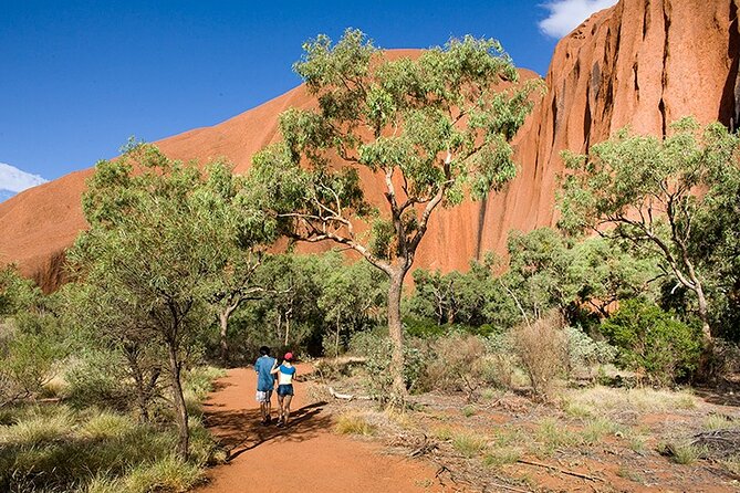 Full Uluru Base Walk at Sunrise Including Breakfast - National Park Entry and Fees