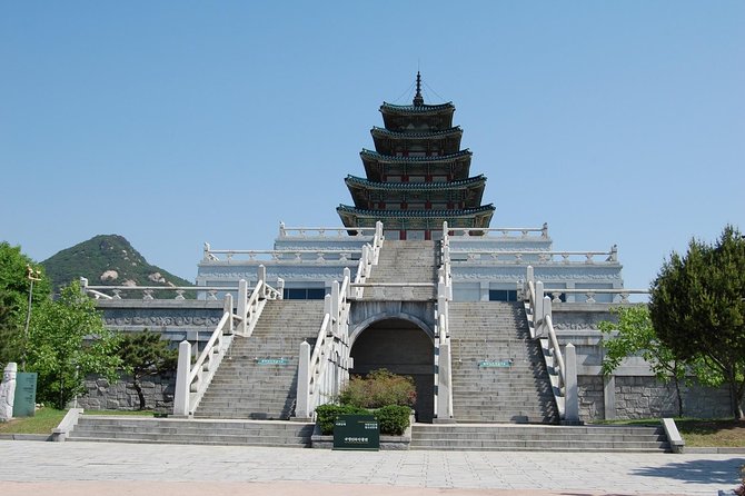 Gyeongbok Palace and Korean Folk Village Tour - What to Expect on the Tour