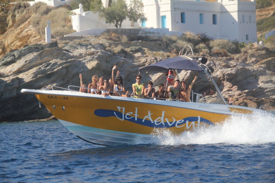 Ios Island: Speedboat Cruise From Mylopotas Beach - Background