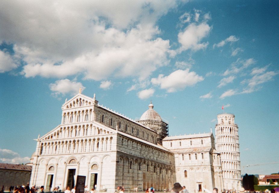 Livorno: Florence and Pisa Private Shore Tour - Meeting Point