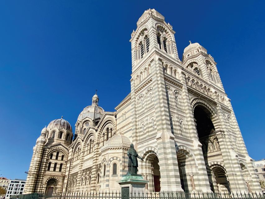 Marseille: Panier District Smartphone Audio Walking Tour - Local Culture and Cuisine