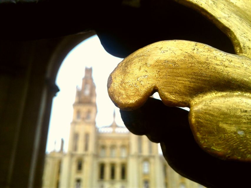 Oxford: Pre-Raphaelite Walking Tour With Exeter College - Meeting Point and Important Information