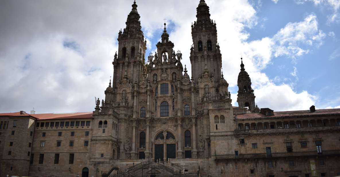 Premium Porto Santiago Compostela Tour Lunch & Wine Tasting - Activities and Note on Itineraries