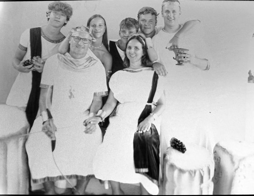 Private Wine Toga Party With Vintage Photo Shooting - Final Words