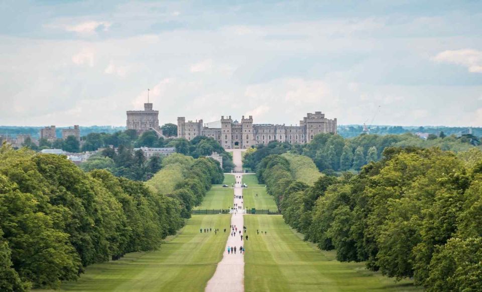 Royal Windsor, Magna Carta & Runneymede: Private Tour - Common questions