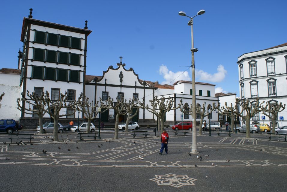 Sete Cidades Private Tour for 2 People - Common questions