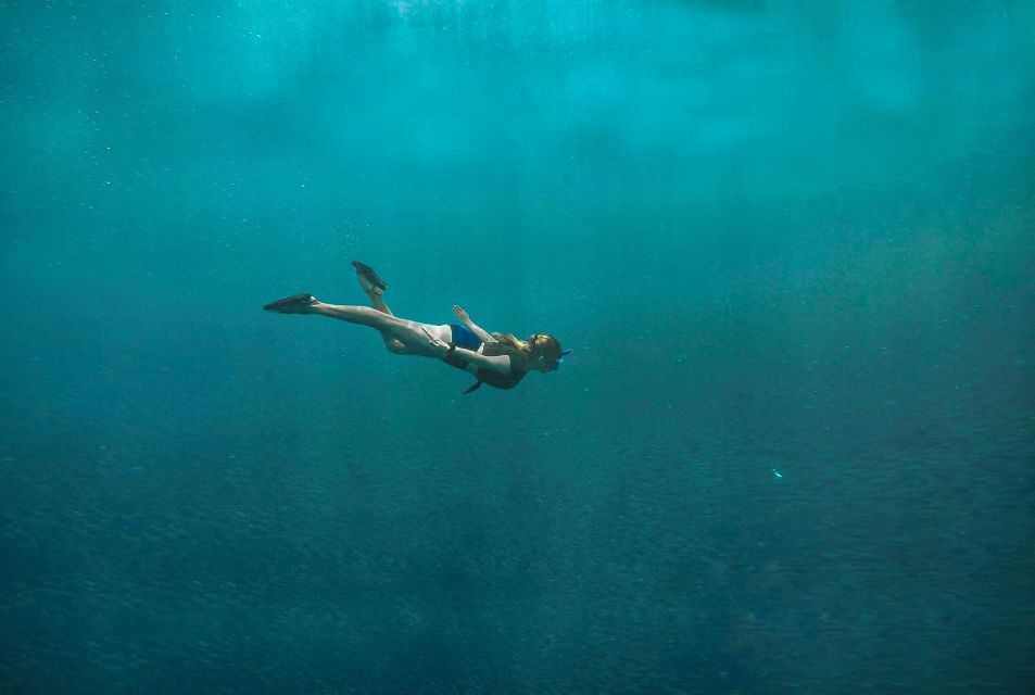 Underwater Fashion Photoshoot in Santorini - Location Highlight: Santorinis Underwater Beauty