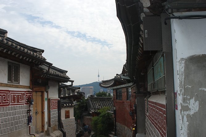 8 Hours Private Tour With Top Attractions in Seoul - Essential Information and Reminders