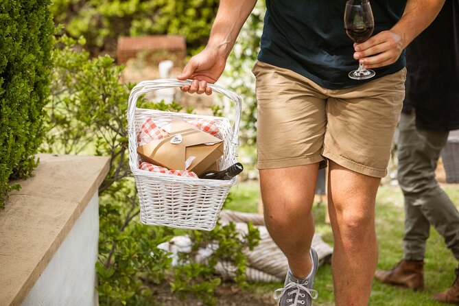 Audrey Wilkinson Vineyard: Picnic With Wine Masterclass Tasting - What to Expect From the Tour