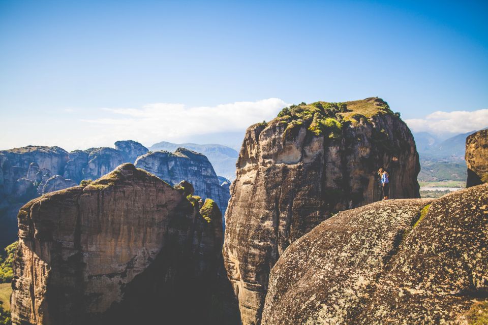 Delphi and Meteora: 2-Day Bus Tour From Athens - Meeting Point