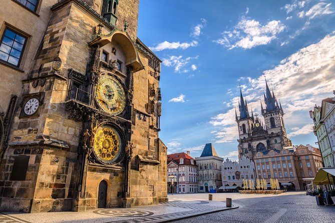 Direct One Way Transfer From Vienna to Prague - Common questions