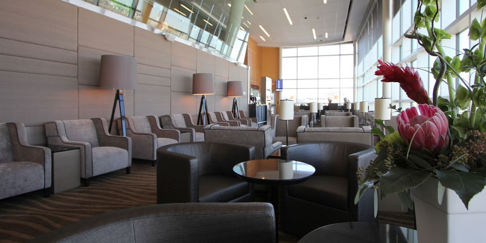 Edmonton International Airport (YEG): Premium Lounge Entry - Meeting Point Instructions