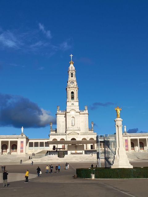 From Lisbon: Fátima, Batalha & Alcobaça - Full Description