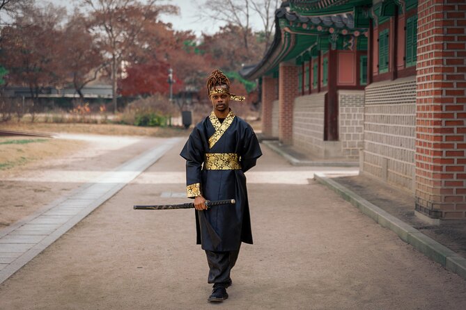 Hanbok Private Photo Tour at Gyeongbokgung Palace - Private Photo Shoot Experience