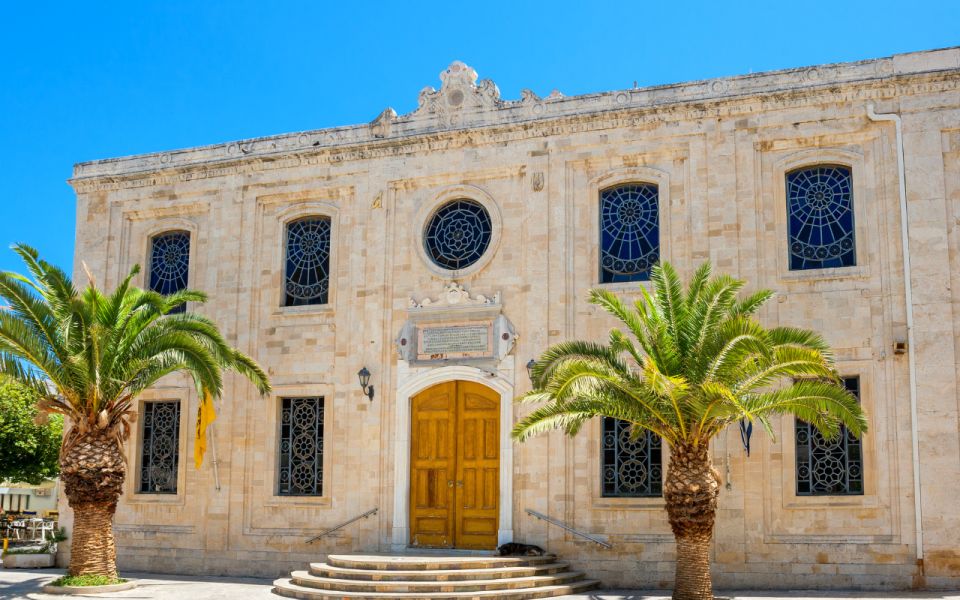 Heraklion City, Walking Tour, Old Market & Knossos Palace - Common questions