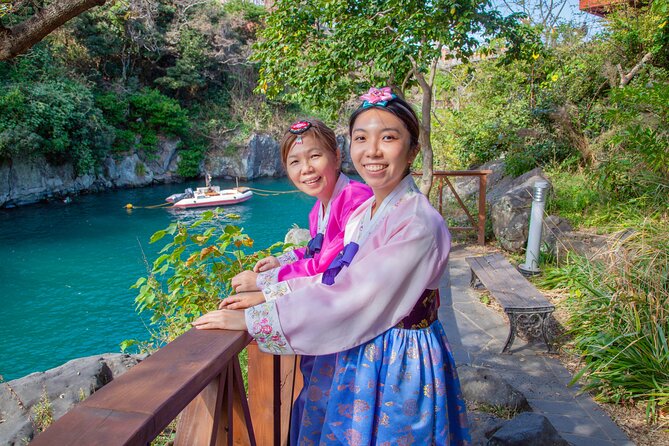 [Jeju] Hanbok Rental Experience/Korean Traditional Clothes Rental Shop - Getting Ready for Photoshoot