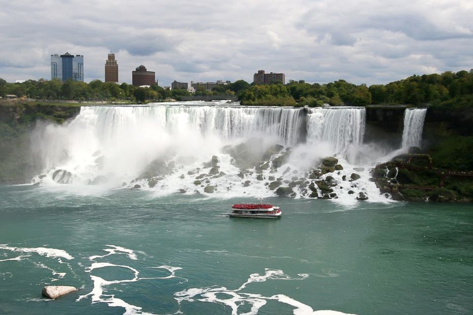 Niagara Falls, ON: Helicopter Ride With Boat & SkylON Lunch - Pricing and Inclusions