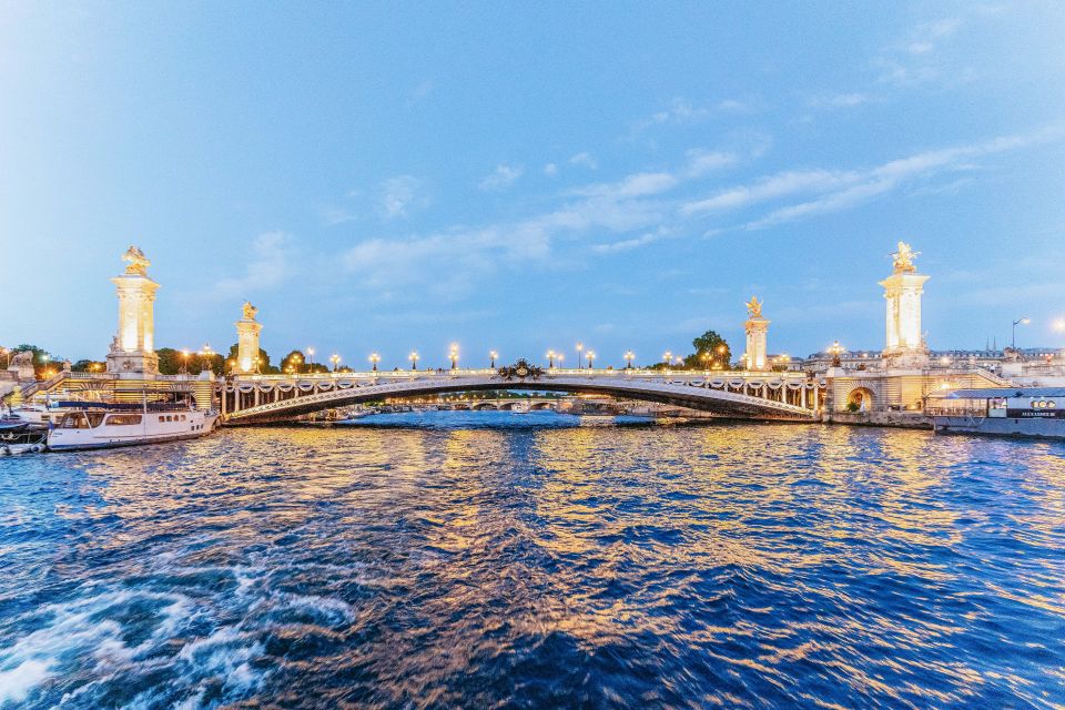 Paris: Dinner Cruise on the Seine River at 8:30 PM - Important Directions and Meeting Point