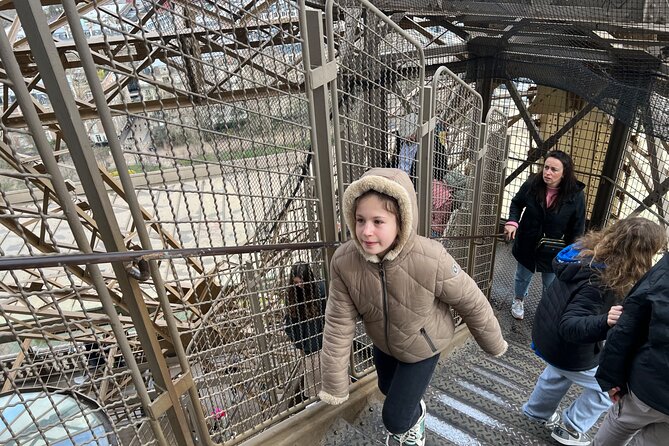 Paris Eiffel Tower Climbing Experience by Stairs With Cruise - Cruise Details and Itinerary