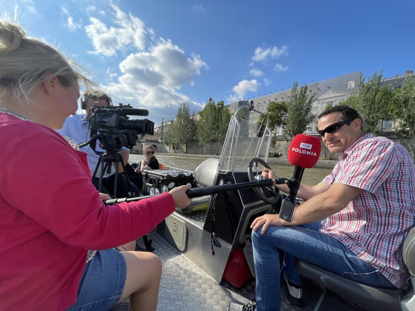 Paris: Seine River Private Cruise - Common questions