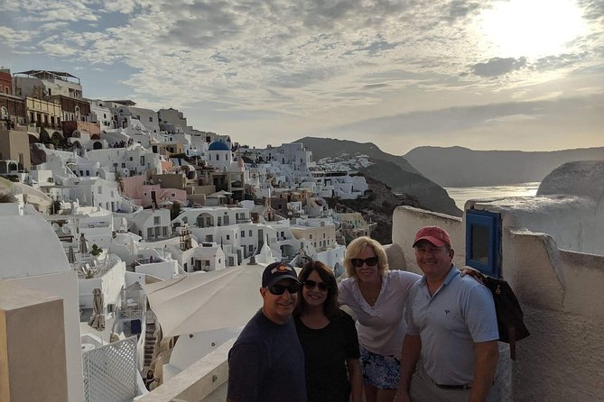 Santorini Private Custom Tour 6 - Hours - Common questions